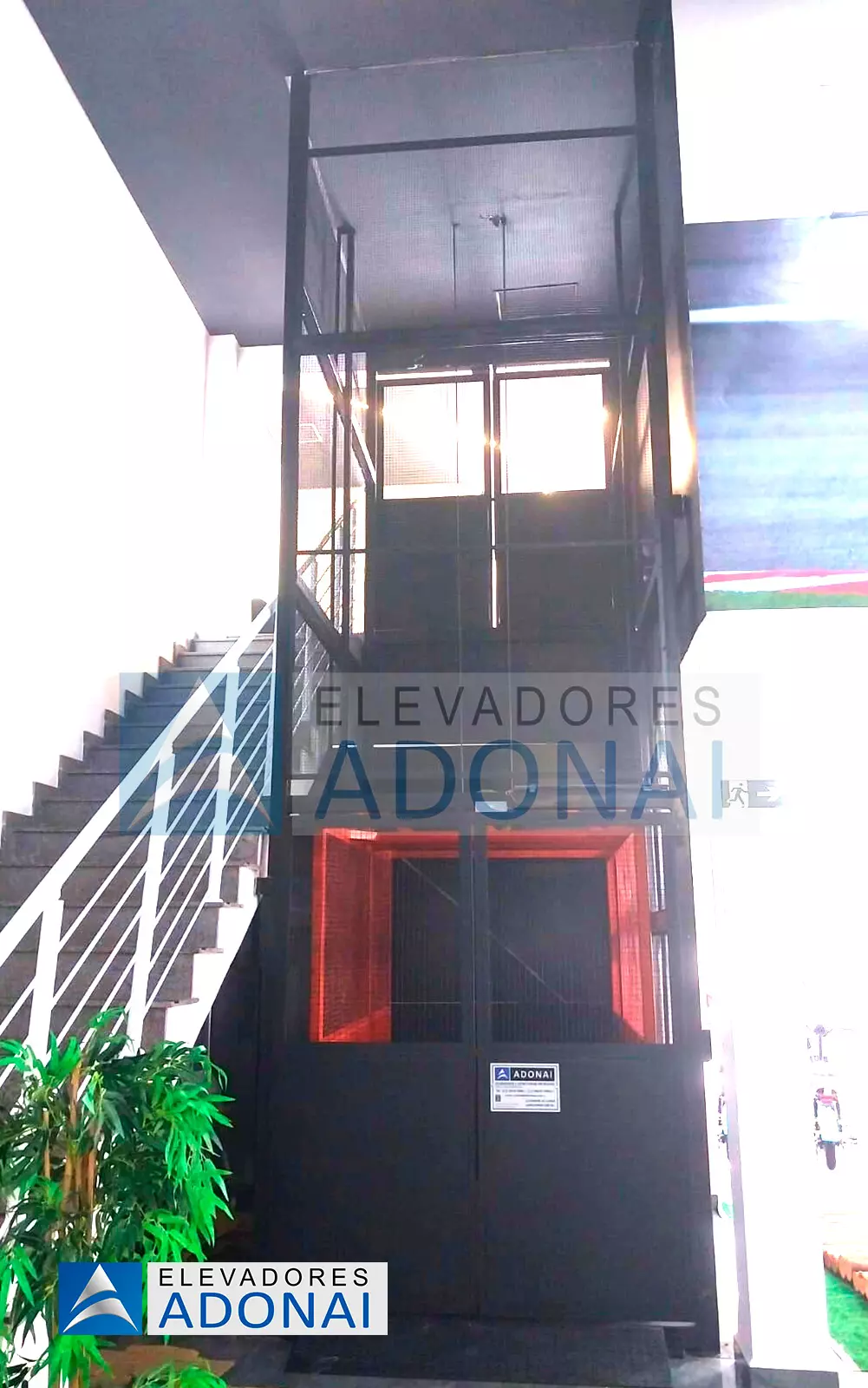 Adonai Elevadores Especialista Fabricante de Elevadores de Carga